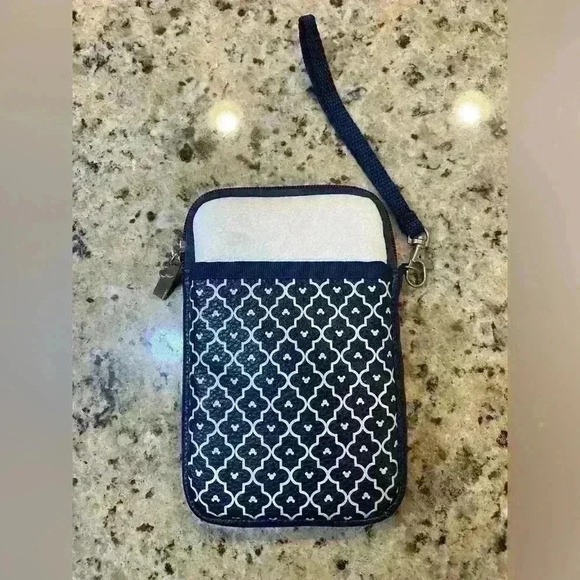 Disney Tech Wristlet NWOT - Picture 1 of 5
